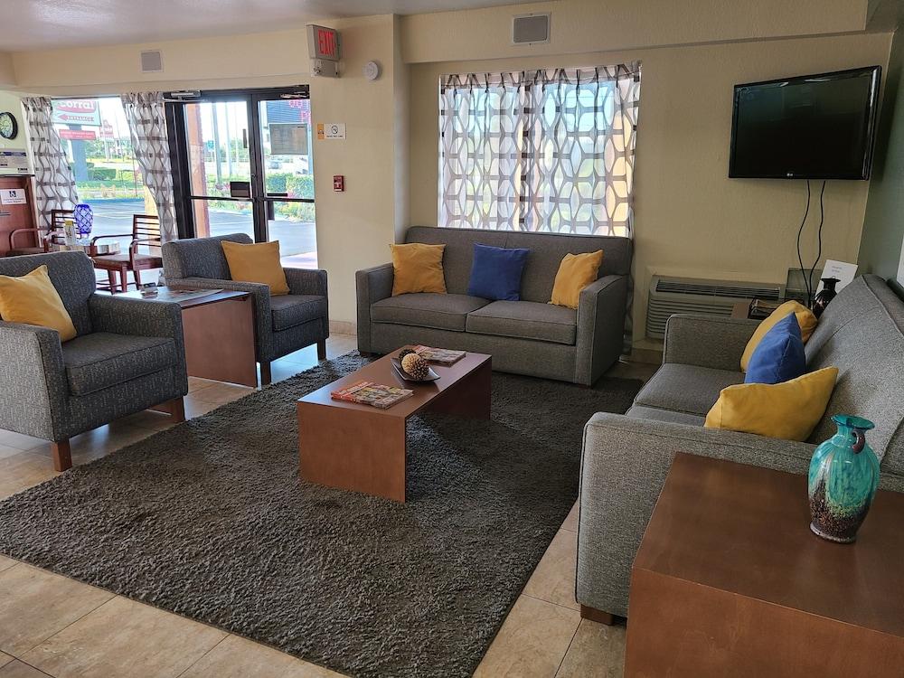 Quality Inn & Suites Orlando East - Ucf Area Alafaya Eksteriør billede