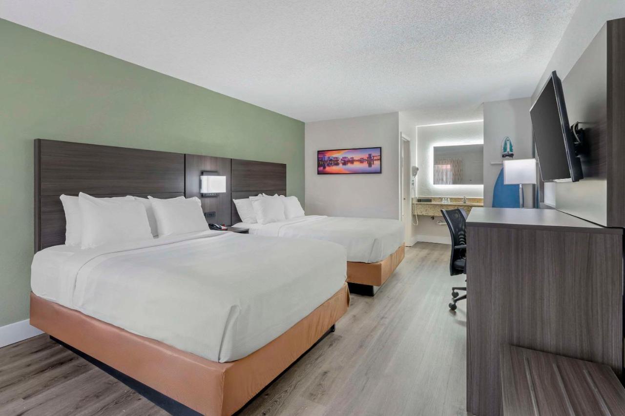 Quality Inn & Suites Orlando East - Ucf Area Alafaya Eksteriør billede