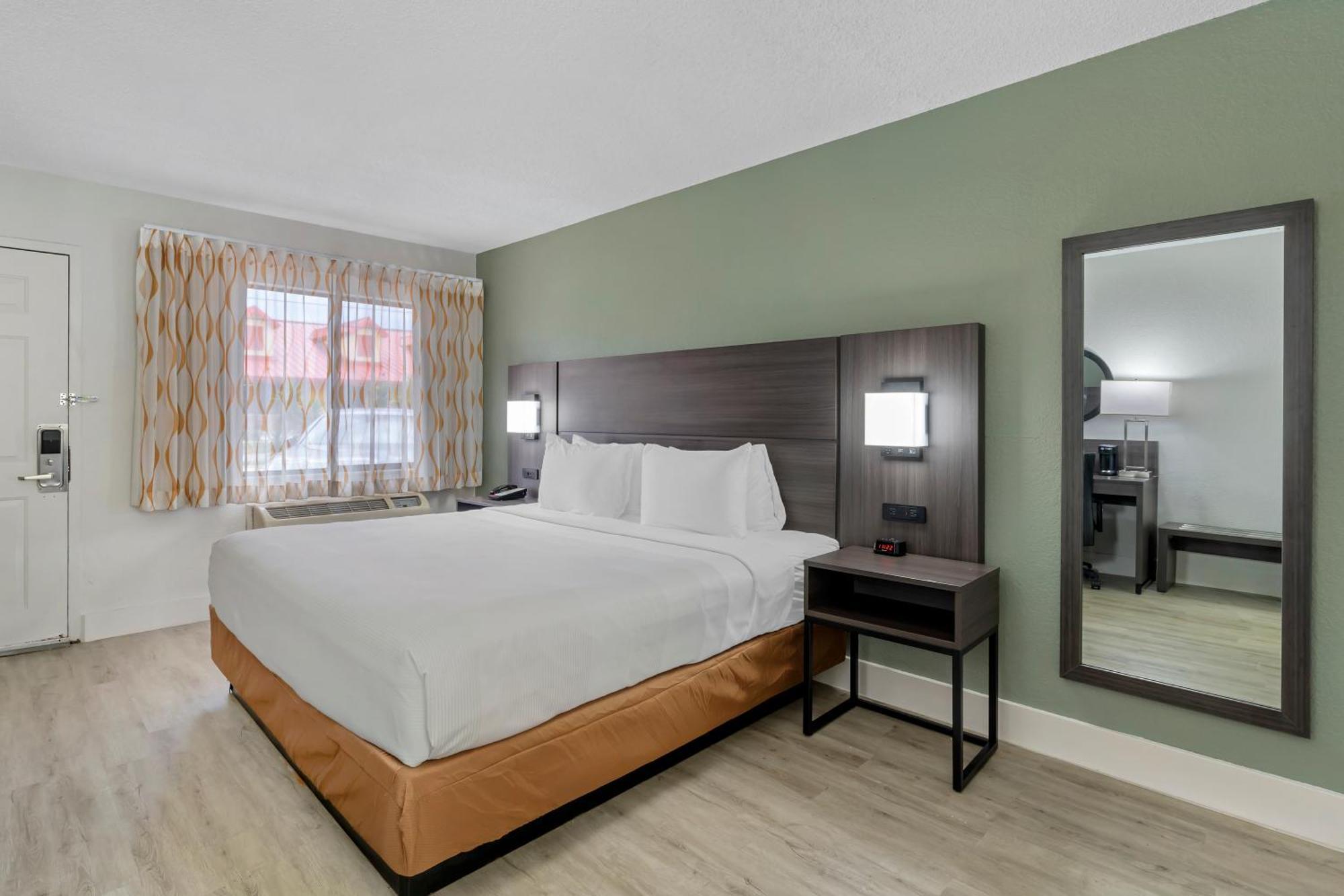 Quality Inn & Suites Orlando East - Ucf Area Alafaya Eksteriør billede