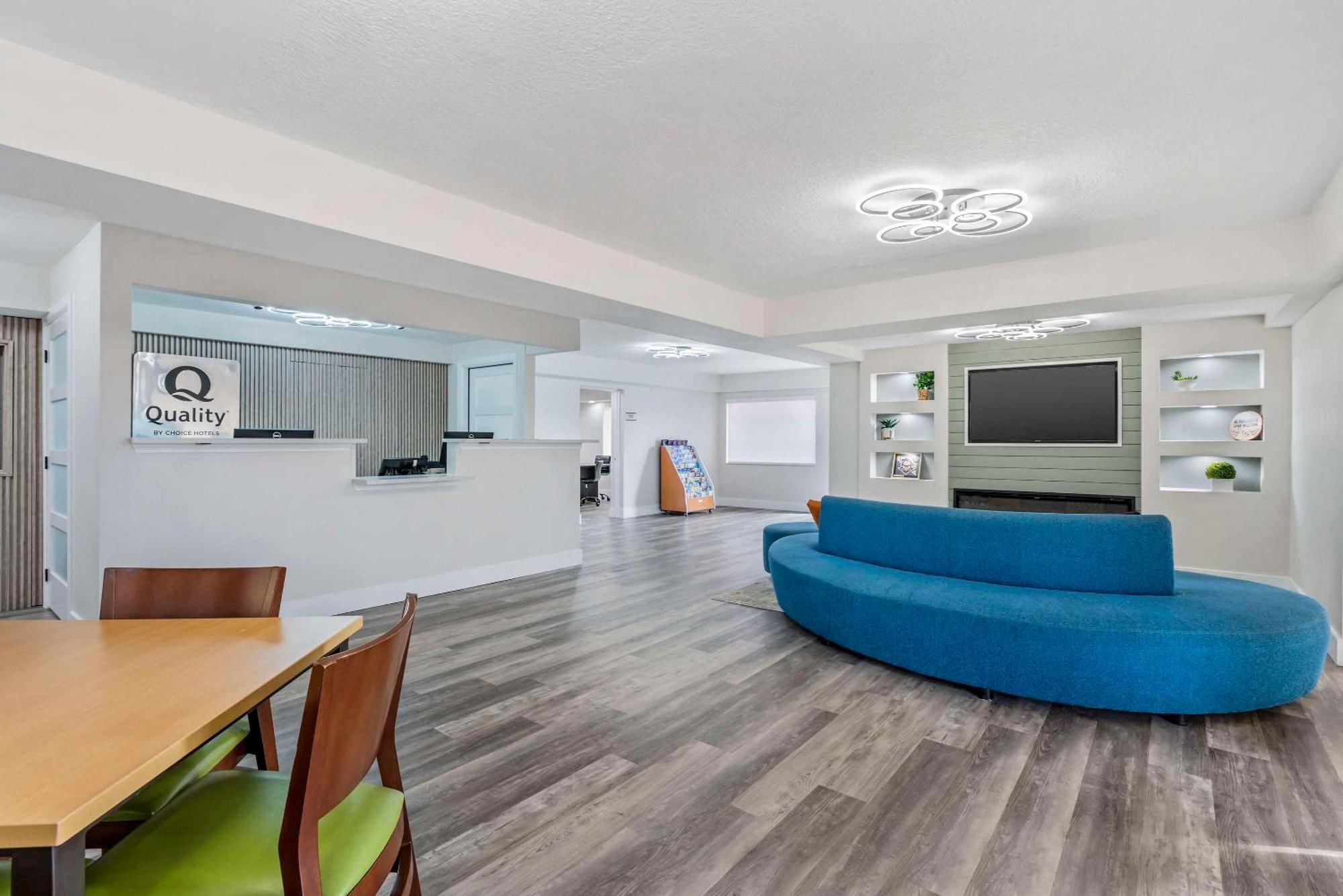 Quality Inn & Suites Orlando East - Ucf Area Alafaya Eksteriør billede