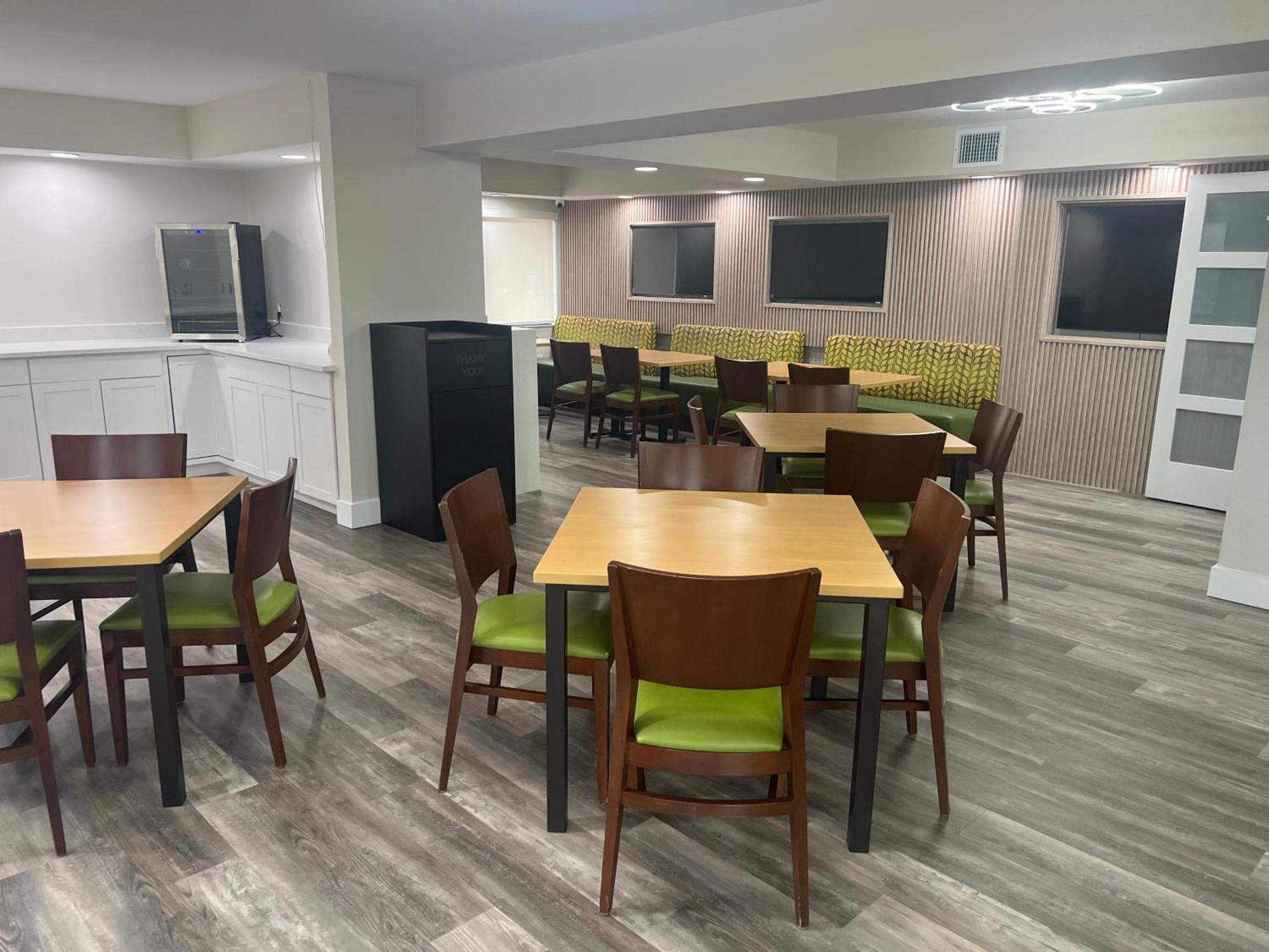 Quality Inn & Suites Orlando East - Ucf Area Alafaya Eksteriør billede