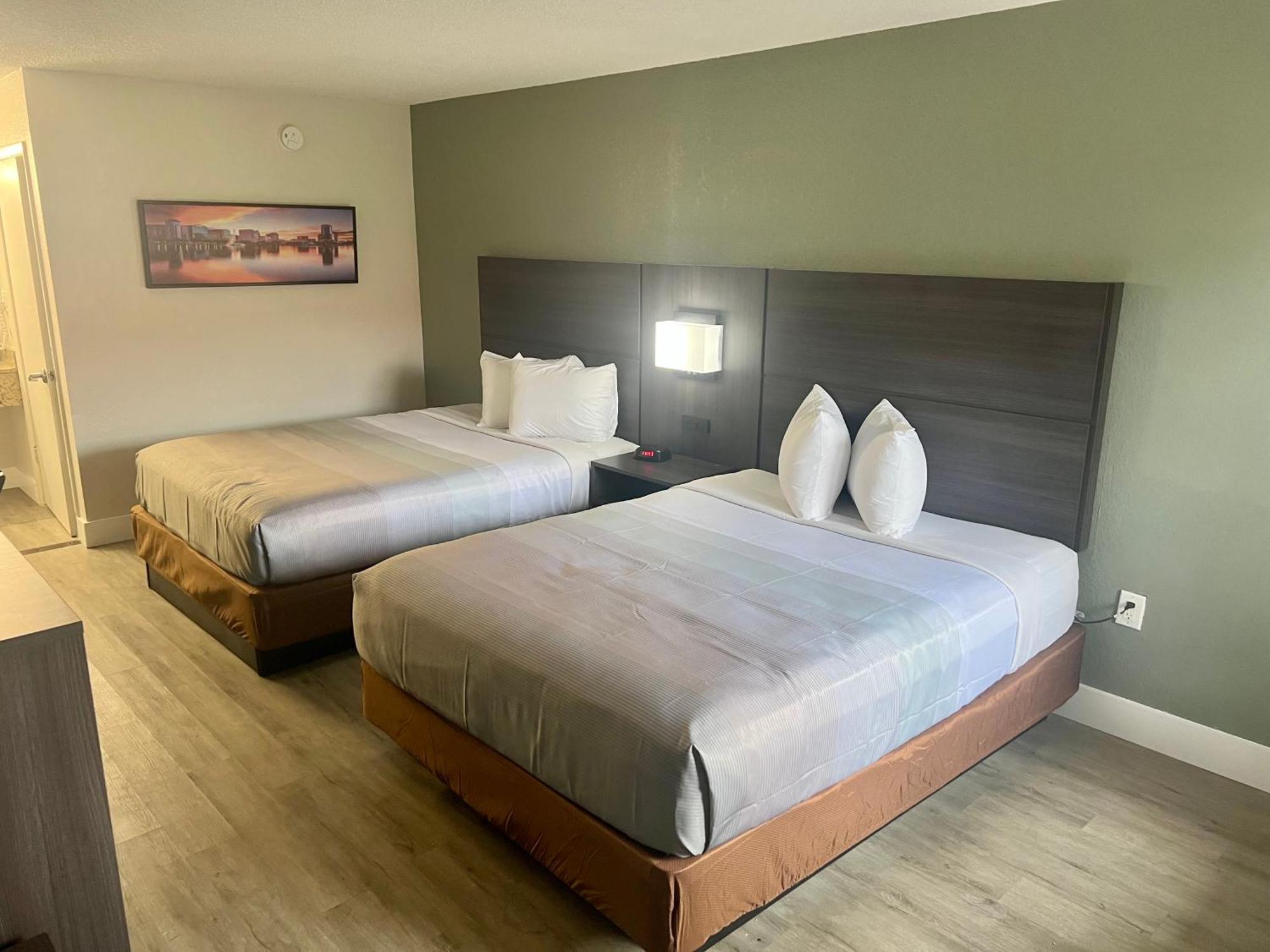 Quality Inn & Suites Orlando East - Ucf Area Alafaya Eksteriør billede