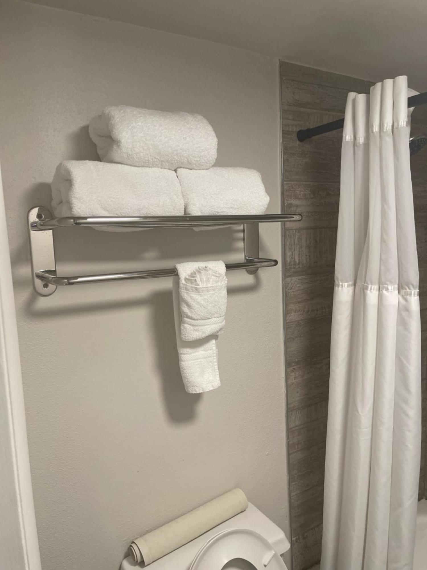 Quality Inn & Suites Orlando East - Ucf Area Alafaya Eksteriør billede